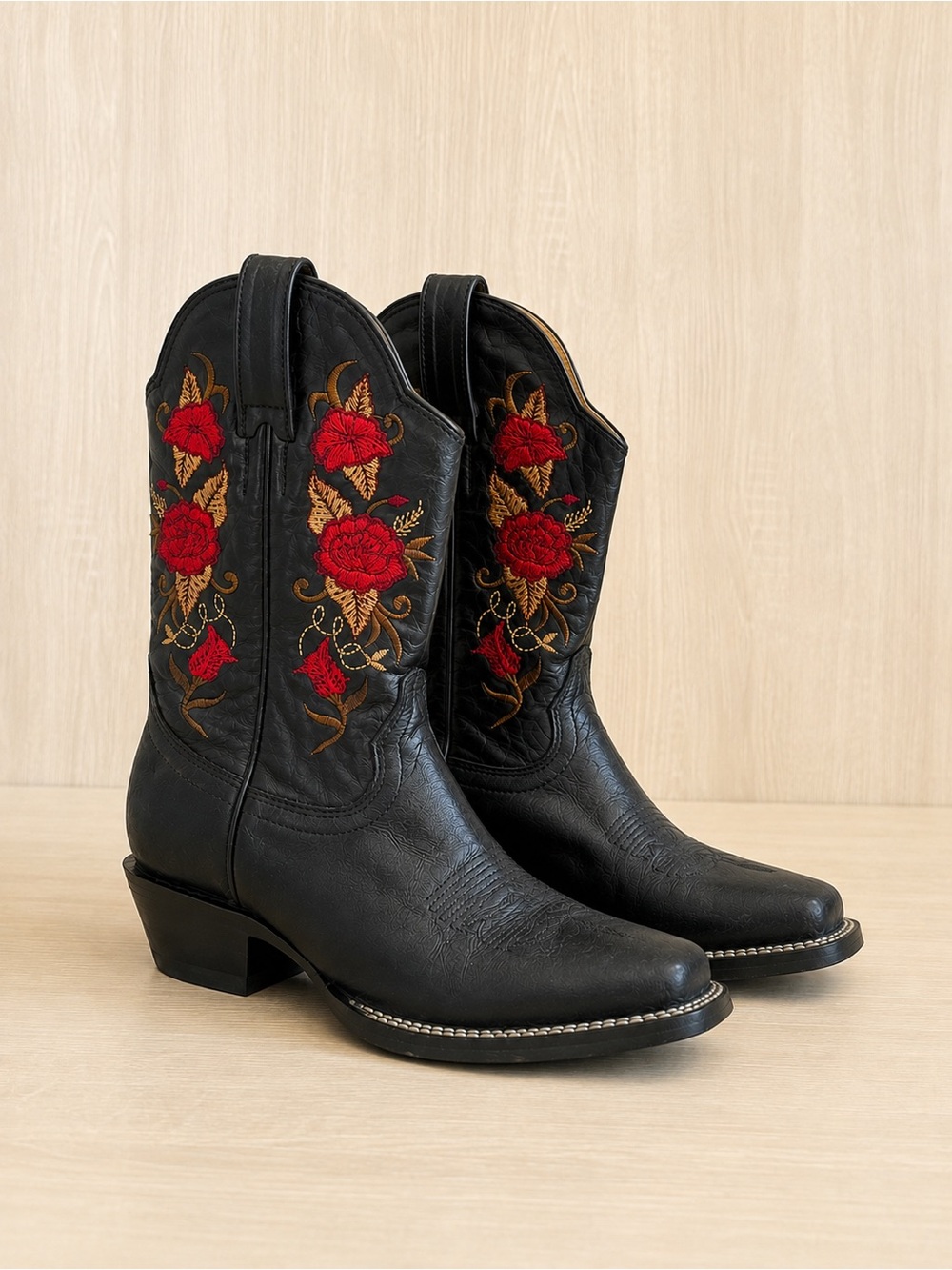 General 901 Women’s Black Leather Western  Boots Red Floral Embroidery Size 5